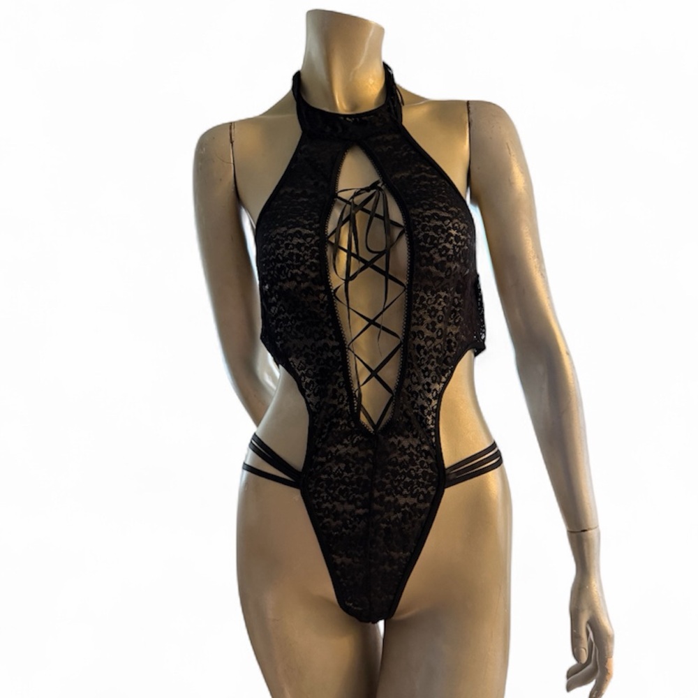 Escante Lace Lattice Romper/Teddy-NWT- Medium